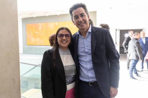 Reunion-para-recibir-fondos-para-la-galeria-vinculante-del-IPEM-432-27