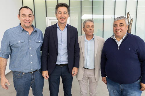 Reunion-para-recibir-fondos-para-la-galeria-vinculante-del-IPEM-432-29